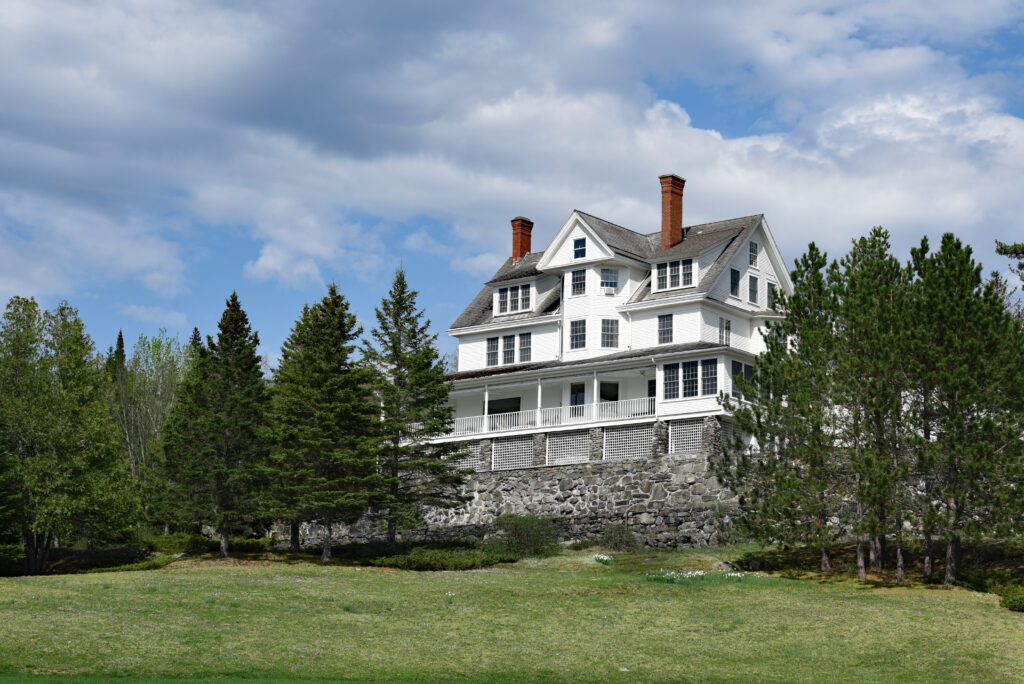 moosehead lake hotels